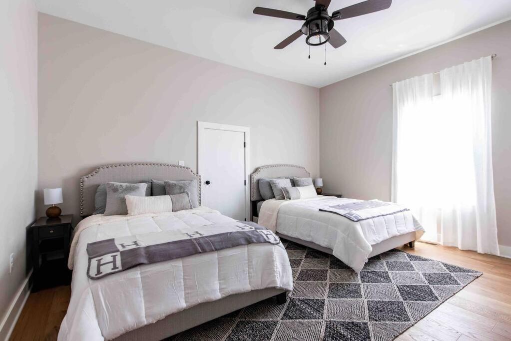 Newly Renovated 3 Bedroom Shelby Park Home **Free Parking** 路易斯威尔 外观 照片