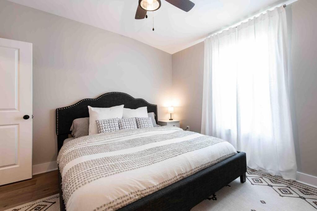 Newly Renovated 3 Bedroom Shelby Park Home **Free Parking** 路易斯威尔 外观 照片
