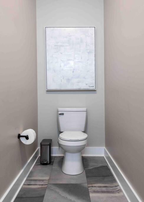 Newly Renovated 3 Bedroom Shelby Park Home **Free Parking** 路易斯威尔 外观 照片